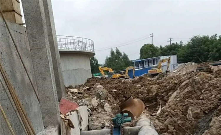 Q235BH型鋼，鋼材場(chǎng)鋼板卷管加工廠，dn2100螺旋焊管，KY2021防腐螺旋管