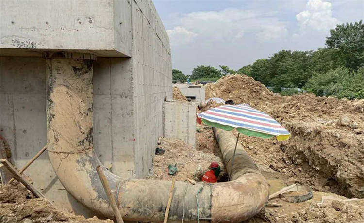 鋼材場鍍鋅板管，貴港610鋼立柱，1720mm螺旋鋼管，埋地螺旋焊管廠家